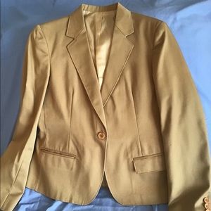 9-2-5 Ladies blazer